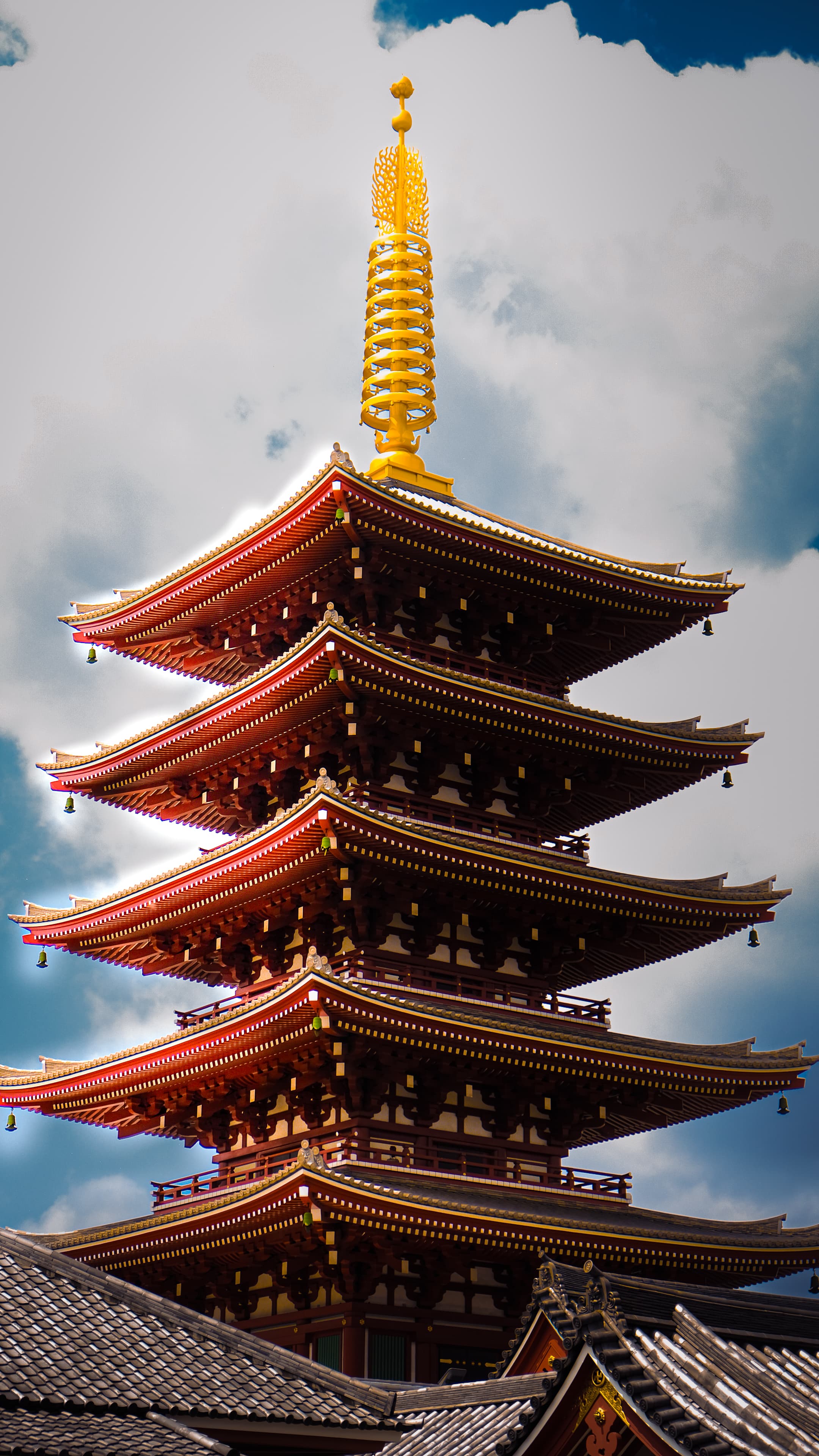 Japan between Lights & Shadows 11